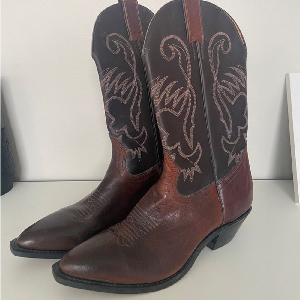 Women’s Brown Leather Cowboy Boots Size 9.5